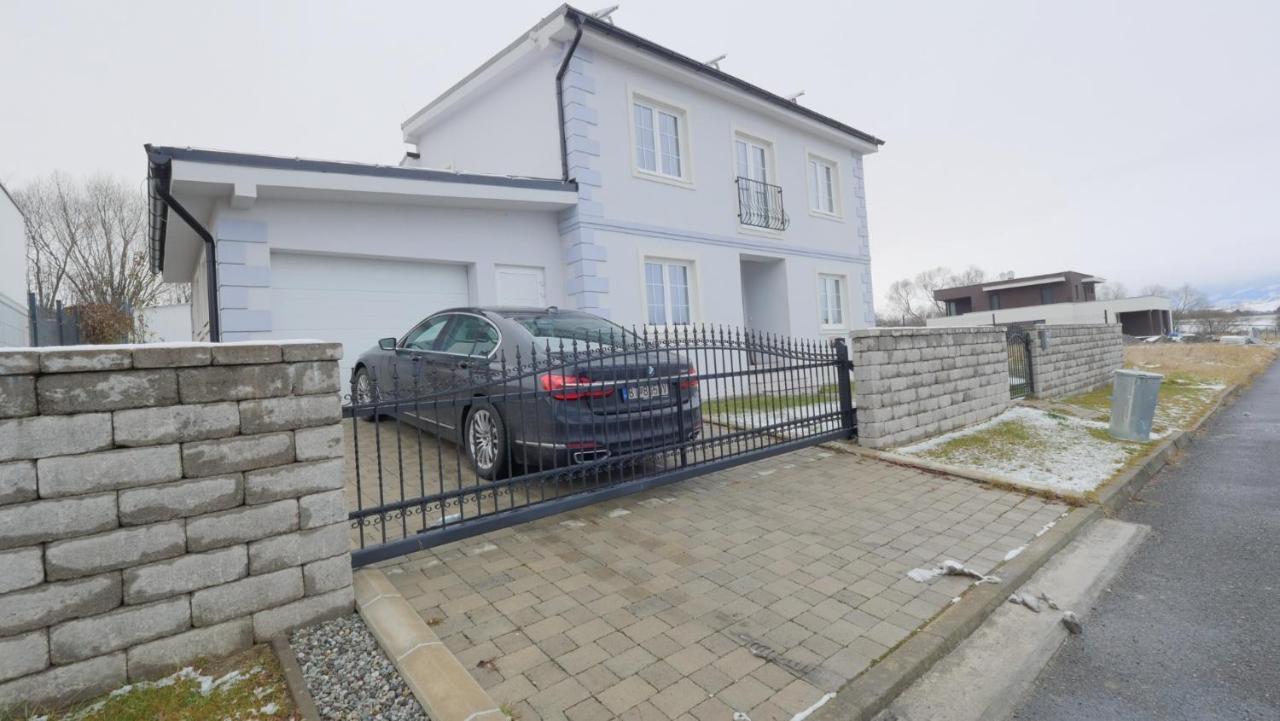 Apartmánový dom s vírivkou, Pod Sečnom, Liptovský Ján Villa Liptovský Mikuláš Exterior foto