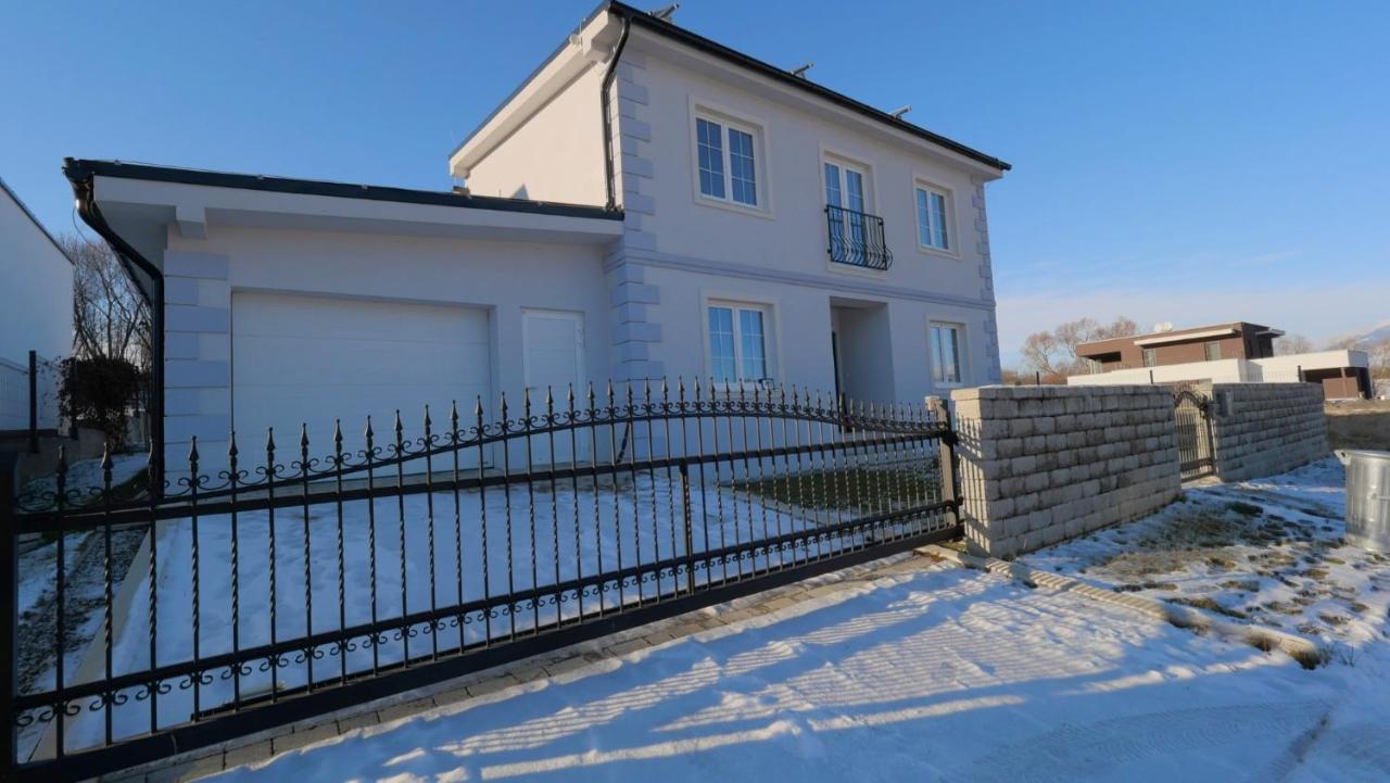 Apartmánový dom s vírivkou, Pod Sečnom, Liptovský Ján Villa Liptovský Mikuláš Exterior foto